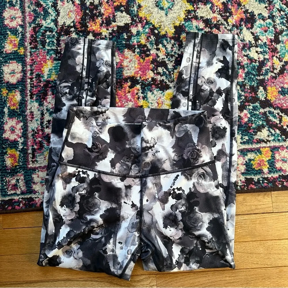 Lululemon High Times Peek Legging Roses Obscured Black Floral Womens 8